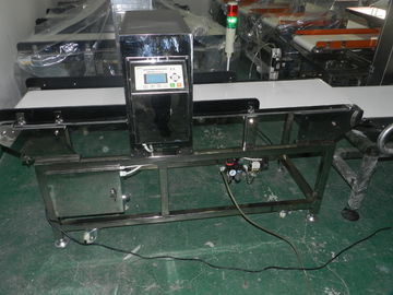 Wykrywacze metali przemysłowych ze stali nierdzewnej Food Grade With Conveyor Belt