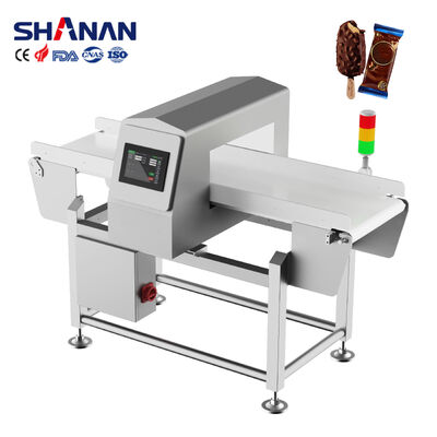 Detektor metali żywnościowych o częstotliwości 50-60 Hz wyposażony w pełną strukturę wykonującą nierdzew 304 zapewniający wykrywanie metali w środowiskach produkcji żywności